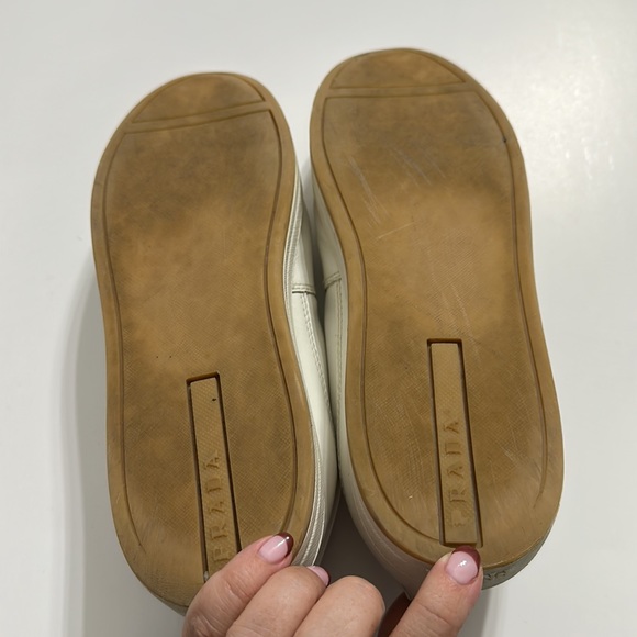 Leather authentic Prada trainers size 40 white - Picture 7 of 10